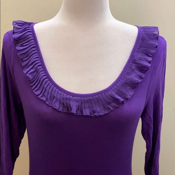 H&M ruffle accent scoop neck stretch purple top - Picture 7 of 8